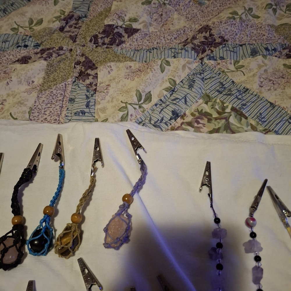 Clips - Picture 2 of 8